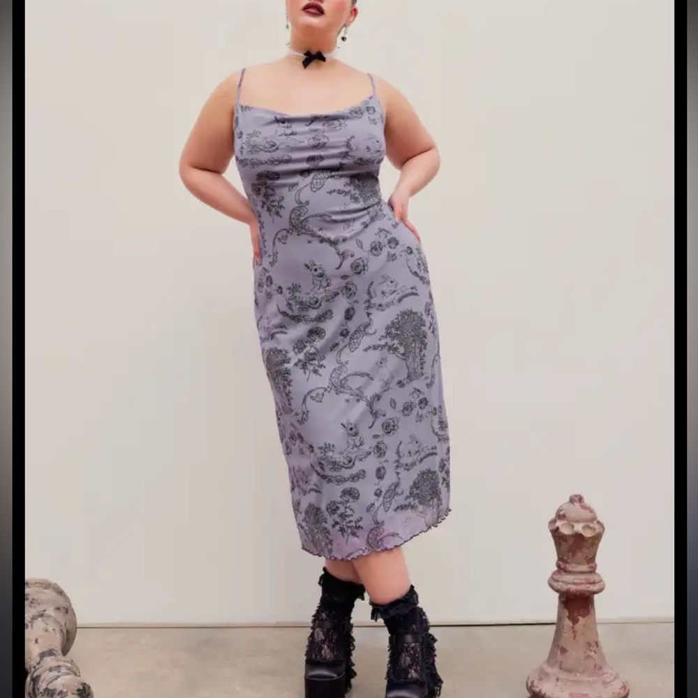 Floral Patterned Gray Skirt